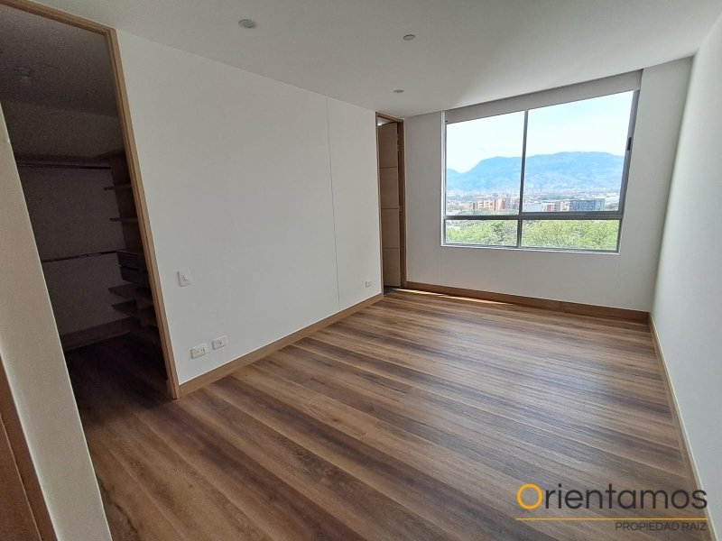 Apartamento disponible para el arriendo en Medellín el codigo es 21460 foto numero 13