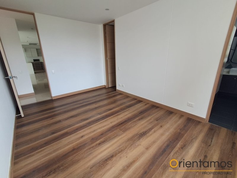 Apartamento disponible para el arriendo en Medellín el codigo es 21460 foto numero 14
