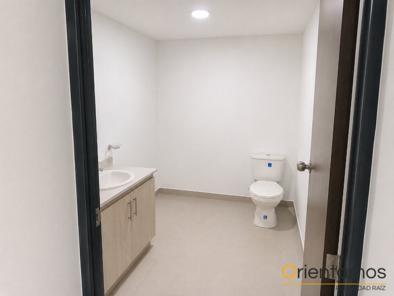 Local disponible para el arriendo en Medellín el codigo es 21166 foto numero 3