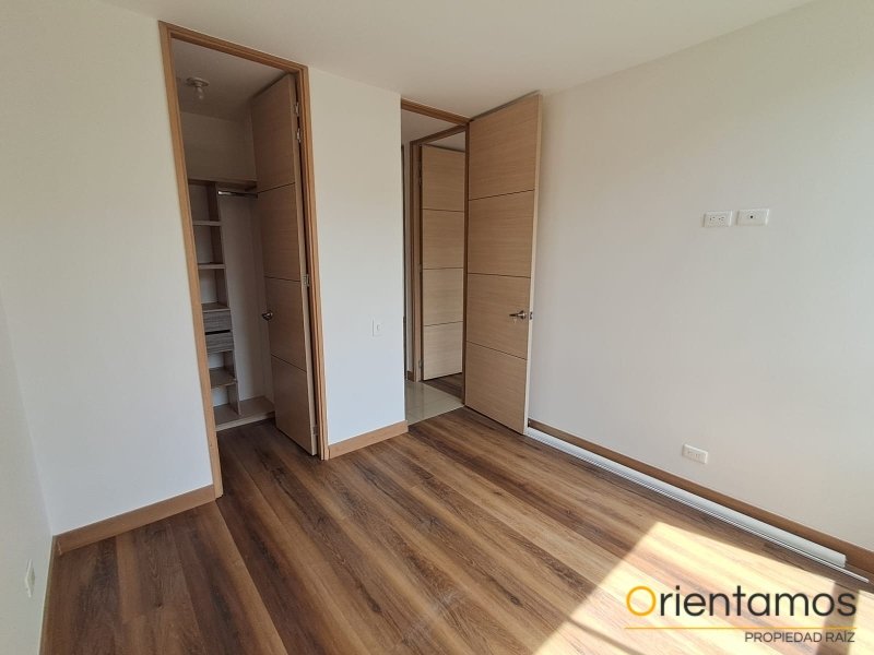 Apartamento disponible para el arriendo en Medellín el codigo es 21460 foto numero 17