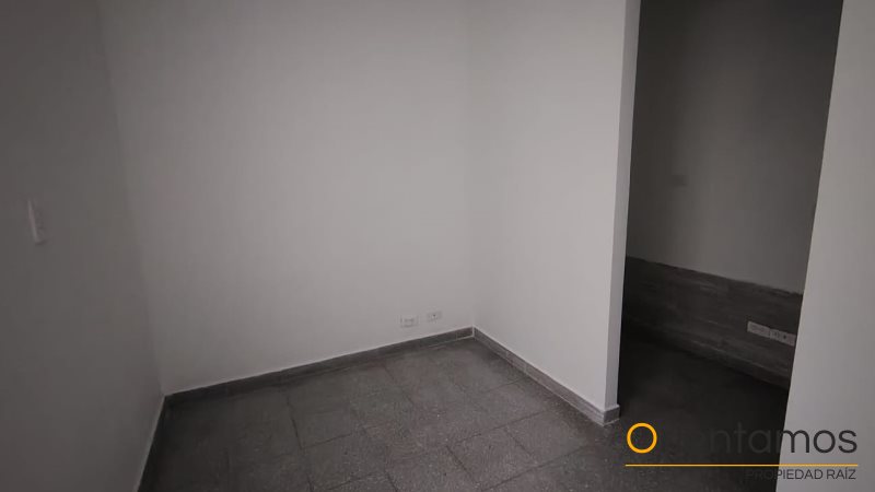 Oficina disponible para el arriendo en Medellín el codigo es 18458 foto numero 8