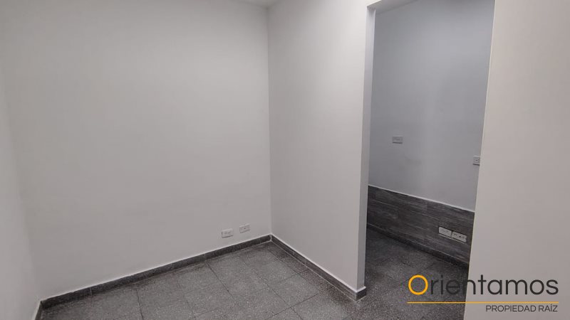 Oficina disponible para el arriendo en Medellín el codigo es 18458 foto numero 5