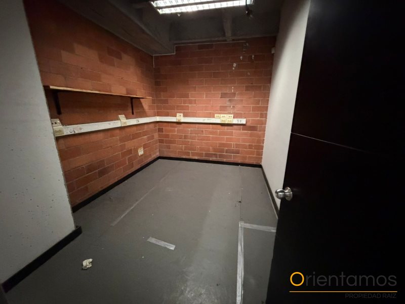 Bodega disponible para el arriendo en Medellín el codigo es 20983 foto numero 5
