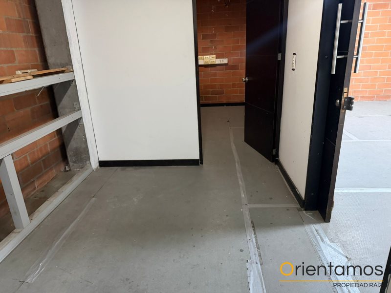 Bodega disponible para el arriendo en Medellín el codigo es 20983 foto numero 2