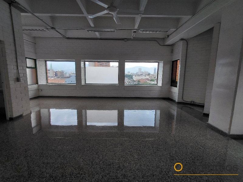 Oficina disponible para el arriendo en Medellín el codigo es 21305 foto numero 6