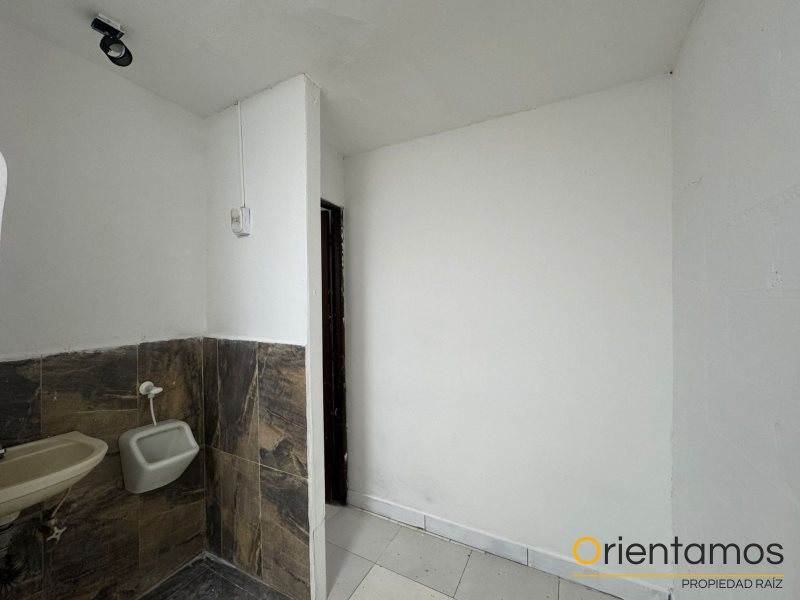 Local disponible para el arriendo en Medellín el codigo es 306 foto numero 10