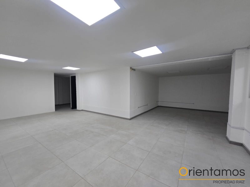 Bodega disponible para el arriendo en Medellín el codigo es 21010 foto numero 3