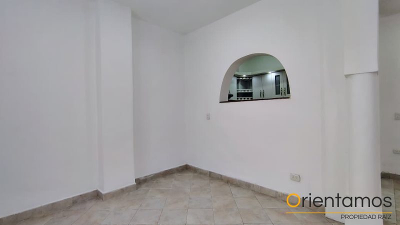 Apartamento disponible para el arriendo en Medellín el codigo es 21001 foto numero 4