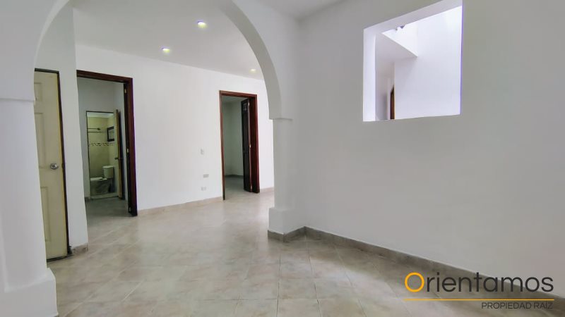 Apartamento disponible para el arriendo en Medellín el codigo es 21001 foto numero 3