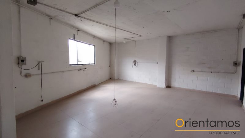 Bodega disponible para el arriendo en Medellín el codigo es 20537 foto numero 20