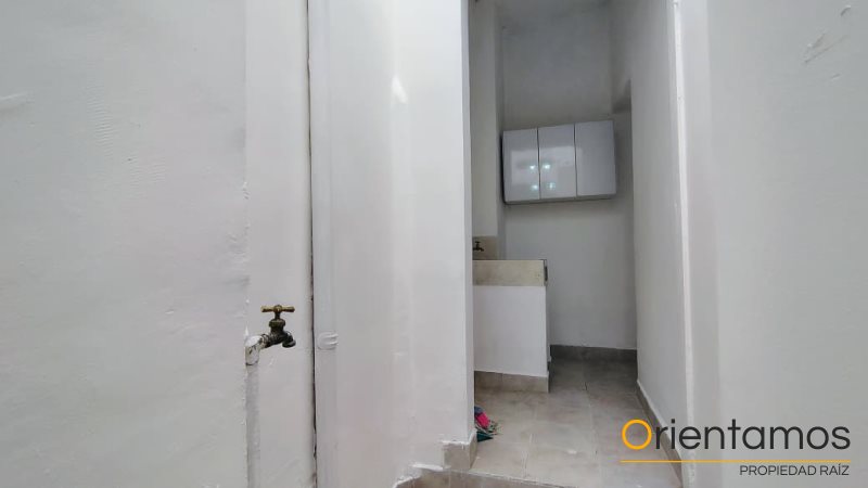 Apartamento disponible para el arriendo en Medellín el codigo es 21001 foto numero 18