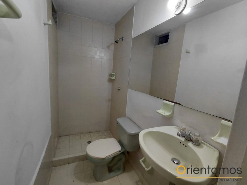 Casa-local disponible para el arriendo en Medellín el codigo es 21620 foto numero 15
