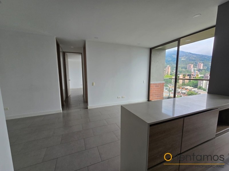 Apartamento disponible para el arriendo en Medellín el codigo es 21231 foto numero 2