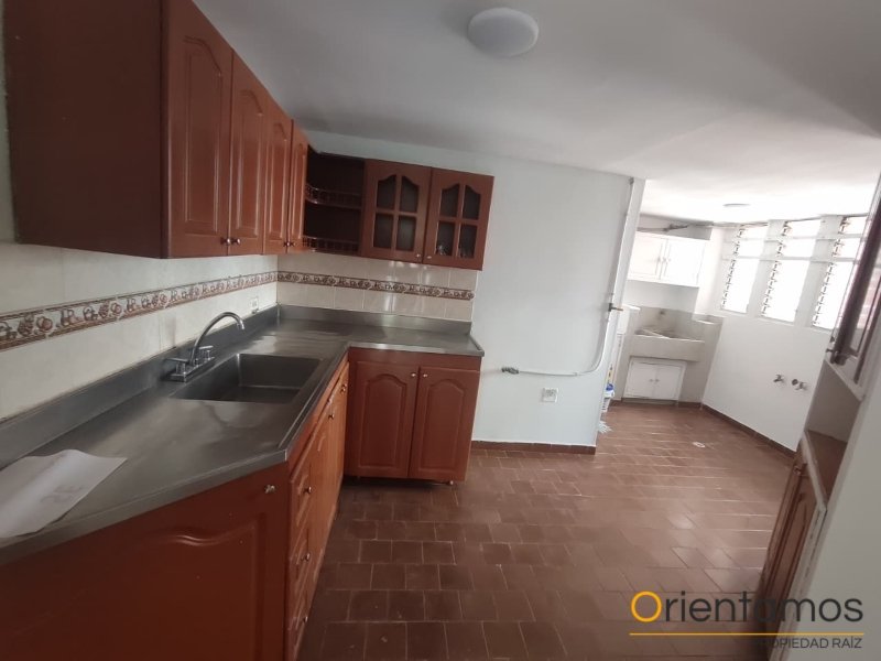Apartamento disponible para el arriendo en Medellín el codigo es 21133 foto numero 6