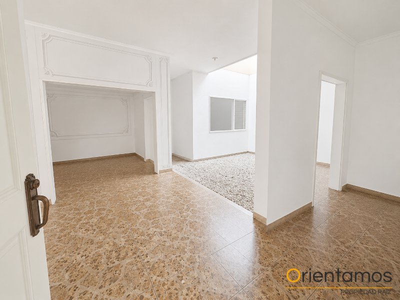Casa-local disponible para el arriendo en Medellín el codigo es 21179 foto numero 6