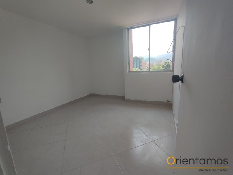 Apartamento disponible para el arriendo en Medellín el codigo es 21133 foto numero 11