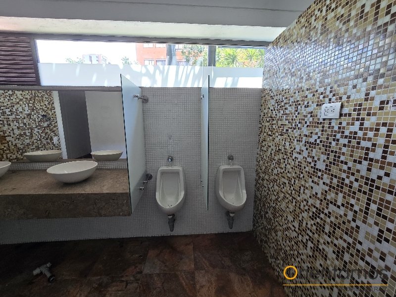 Local para el arriendo en Medellín - Estadio el codigo es 21412 foto numero 16