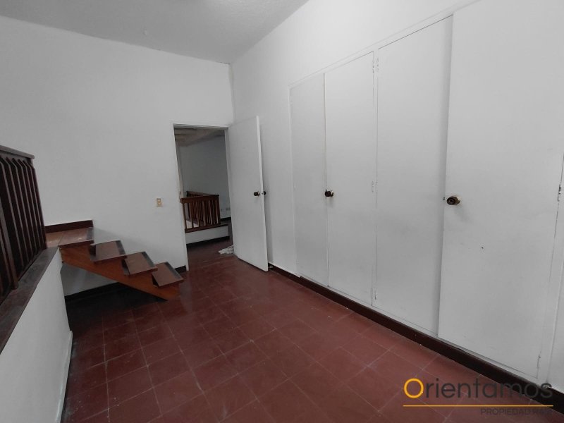 Casa-local disponible para el arriendo en Medellín el codigo es 21620 foto numero 24