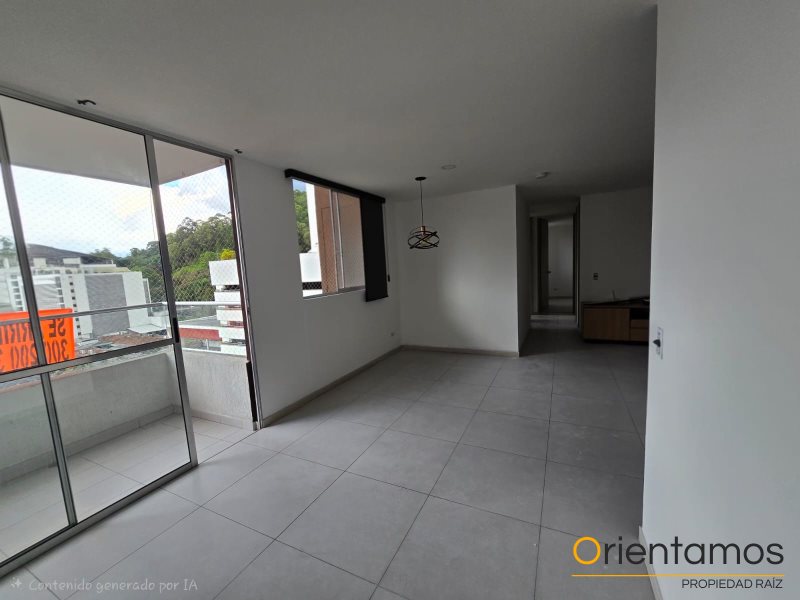 Apartamento disponible para el arriendo en Medellín el codigo es 21002 foto numero 2