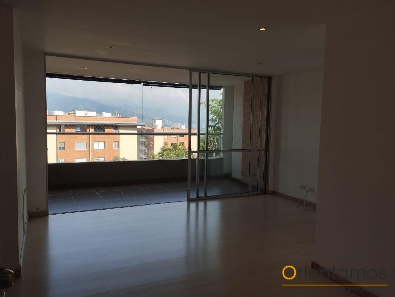 Apartamento disponible para el arriendo en Envigado el codigo es 18360 foto numero 8