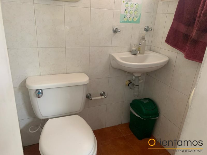 Casa-local disponible para el arriendo en Medellín el codigo es 19007 foto numero 14