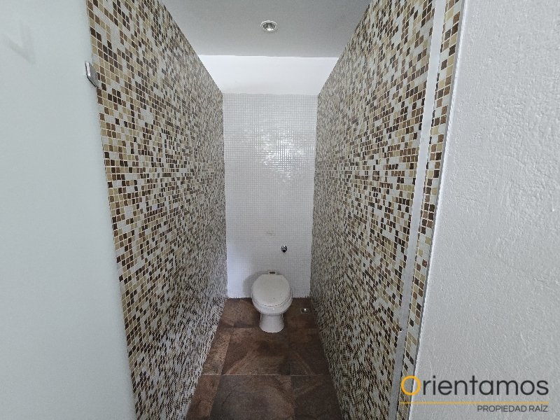 Local para el arriendo en Medellín - Estadio el codigo es 21412 foto numero 20
