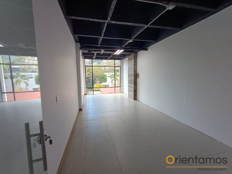 Local disponible para el arriendo en Medellín el codigo es 21391 foto numero 2