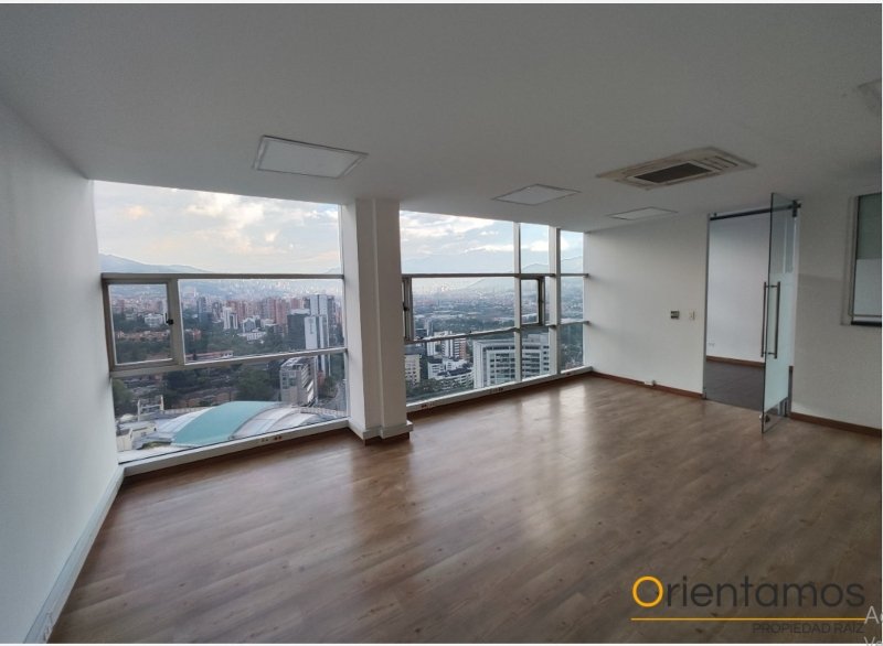Oficina disponible para el arriendo en Medellín el codigo es 21197 foto numero 4