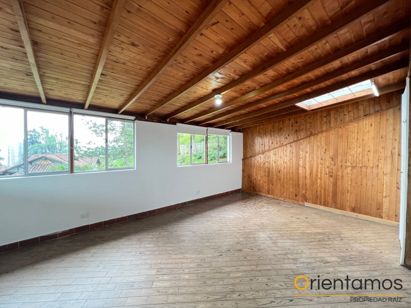 Casa disponible para el arriendo en Medellín el codigo es 20930 foto numero 12