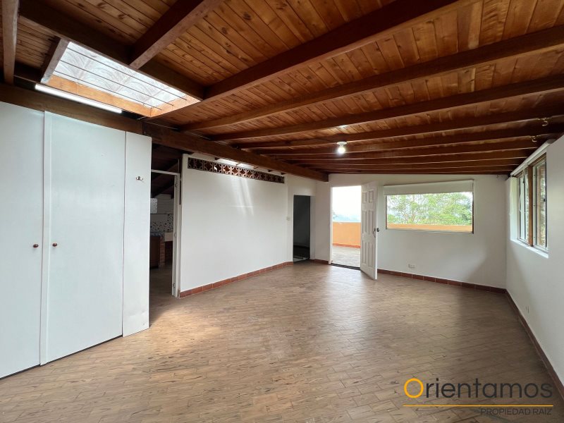Casa disponible para el arriendo en Medellín el codigo es 20930 foto numero 13