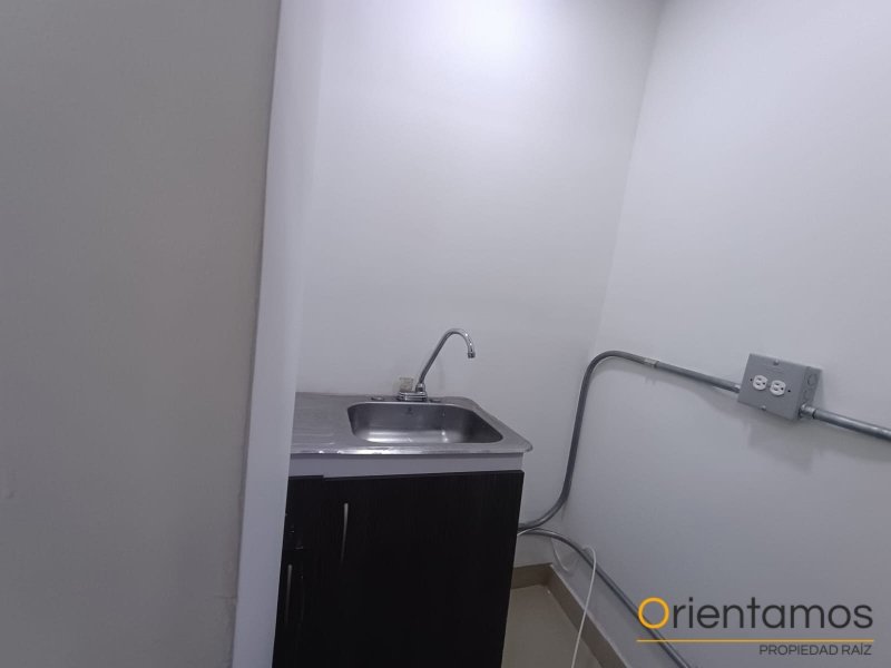 Local para el arriendo en Medellín - Estadio el codigo es 21345 foto numero 4