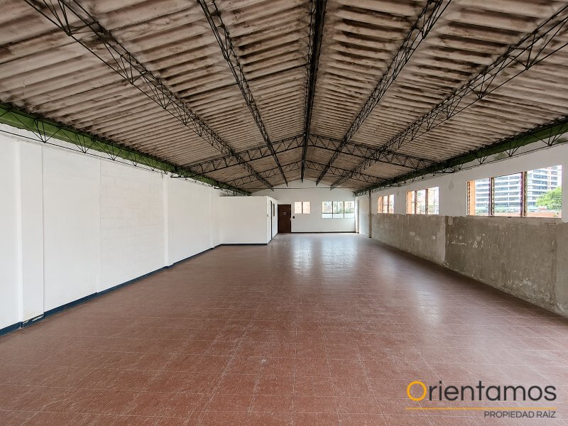 Bodega disponible para el arriendo en Medellín el codigo es 21370 foto numero 2