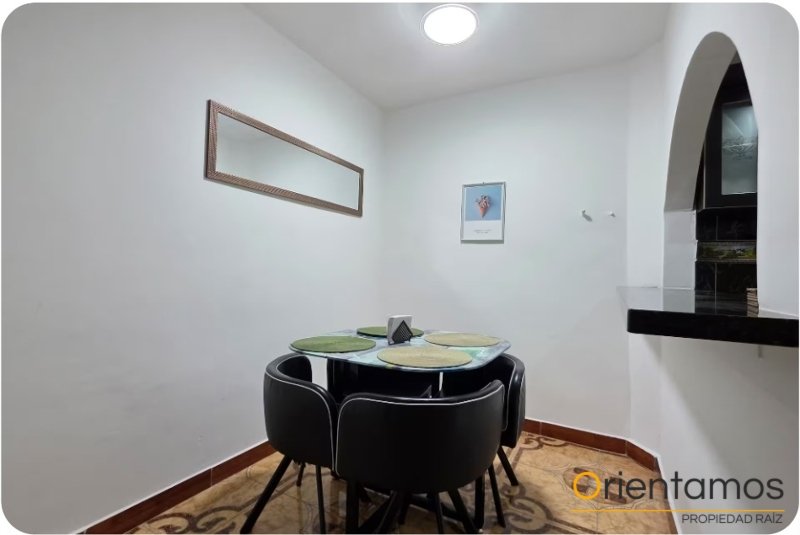 Casa para el arriendo en Medellín - Laureles el codigo es 21120 foto numero 8