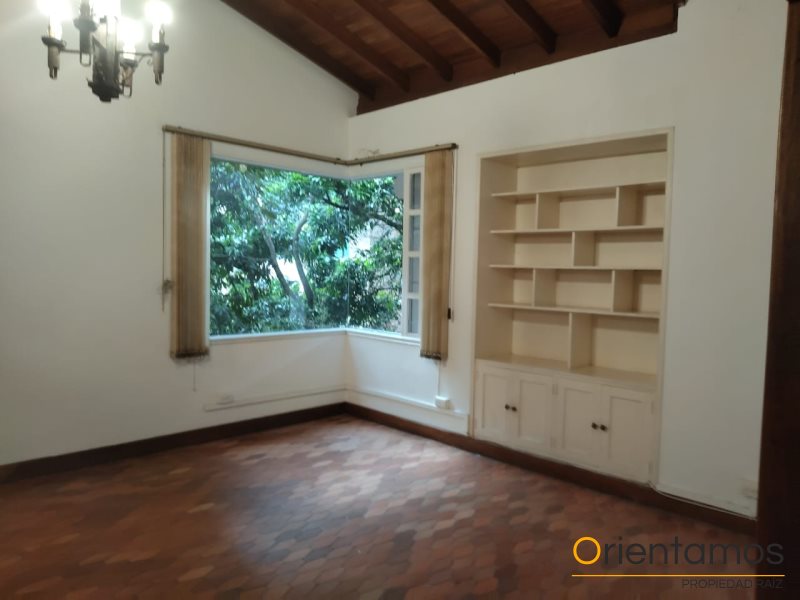 Casa-local disponible para el arriendo en Medellín el codigo es 20673 foto numero 7