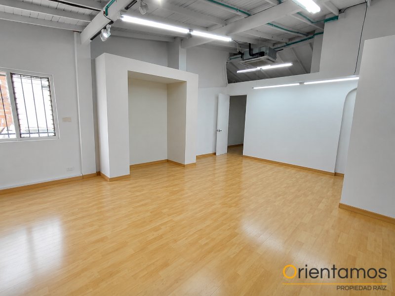Local disponible para el arriendo en Medellín el codigo es 21182 foto numero 3
