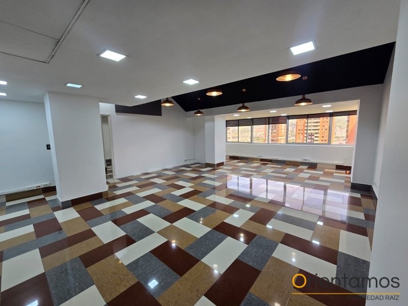 Oficina disponible para el arriendo en Medellín el codigo es 16667 foto numero 3