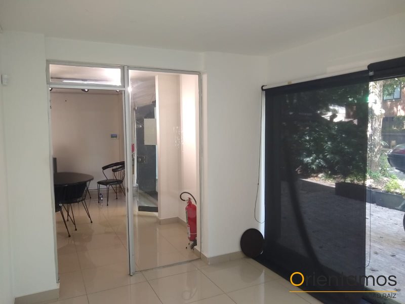 Casa-local disponible para el arriendo en Medellín el codigo es 16182 foto numero 4