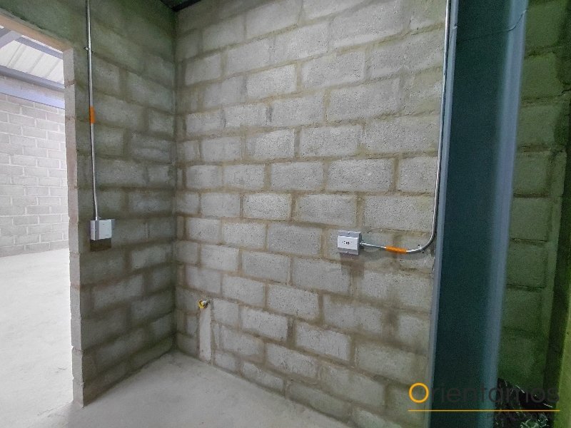 Bodega disponible para el arriendo en Envigado el codigo es 21669 foto numero 8