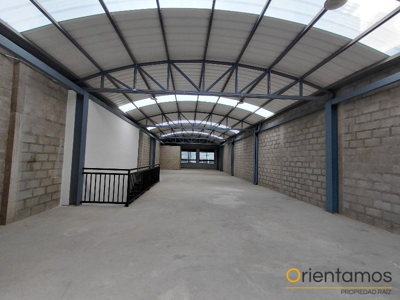 Bodega disponible para el arriendo en Envigado el codigo es 21669 foto numero 5