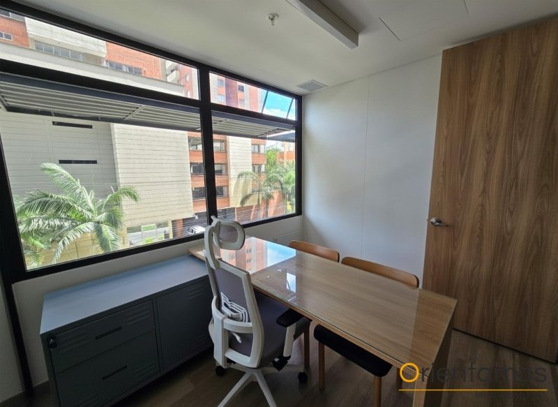 Oficina disponible para el arriendo en Medellín el codigo es 21157 foto numero 3
