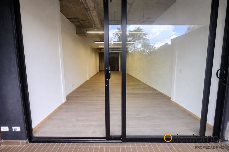 Oficina disponible para el arriendo en Medellín el codigo es 21017 foto numero 3