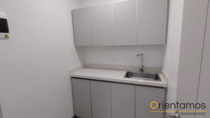 Oficina disponible para el arriendo en Envigado el codigo es 20889 foto numero 5