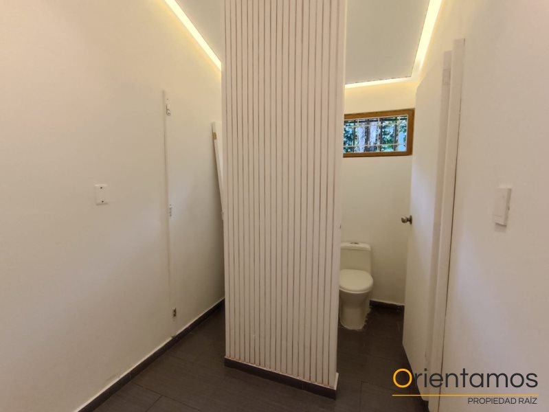 Casa-local disponible para el arriendo en Medellín el codigo es 5852 foto numero 20