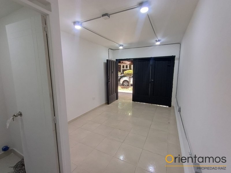Local disponible para el arriendo en Medellín el codigo es 21402 foto numero 2