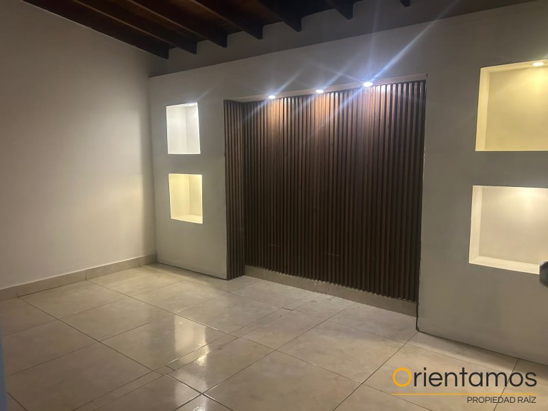 Casa-local disponible para el arriendo en Medellín el codigo es 21023 foto numero 4