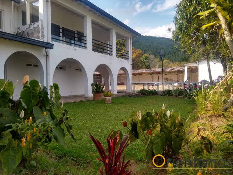 Casa para el arriendo en Medellín - Belen el codigo es 17208 foto numero 6