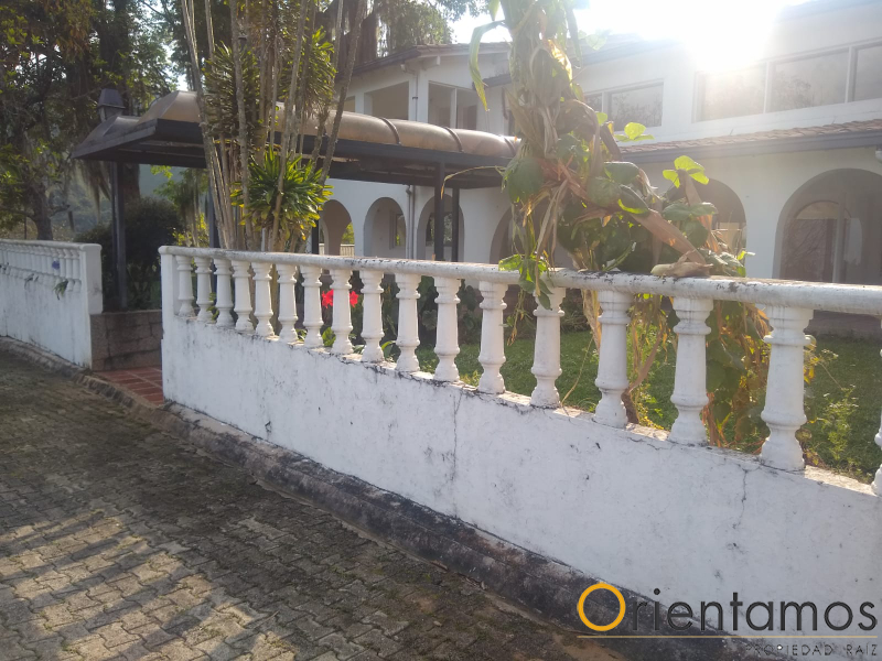 Casa para el arriendo en Medellín - Belen el codigo es 17208 foto numero 8