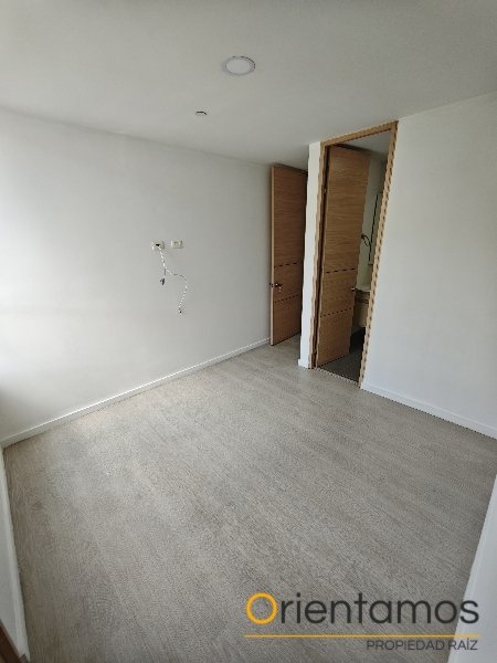 Apartamento disponible para el arriendo en Envigado el codigo es 21658 foto numero 16