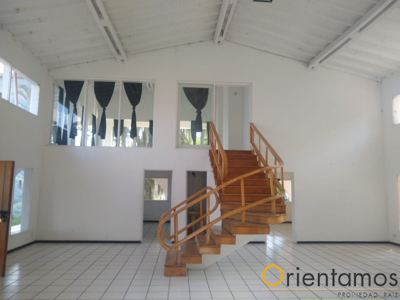 Casa para el arriendo en Medellín - Belen el codigo es 17208 foto numero 12