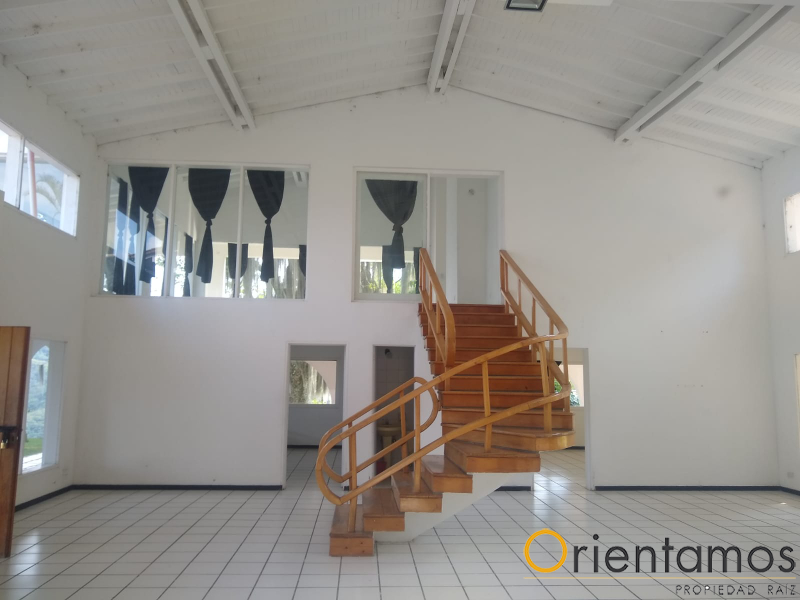 Casa para el arriendo en Medellín - Belen el codigo es 17208 foto numero 13